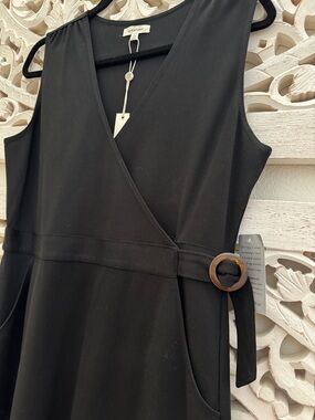 Max Studio Black Sleeveless Wrap Midi Dress with Side Ring